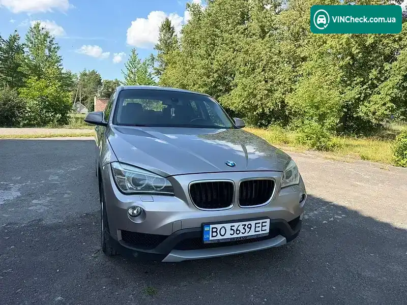 BMW X1 2013, фото з оголошення 2 з 20, VIN WBAVP91010VV36122