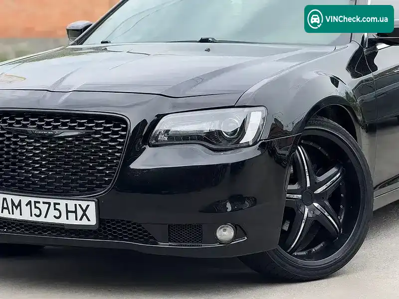 Chrysler 300 2013, фото з оголошення 2 з 20, VIN 2C3CCAAG2DH727880