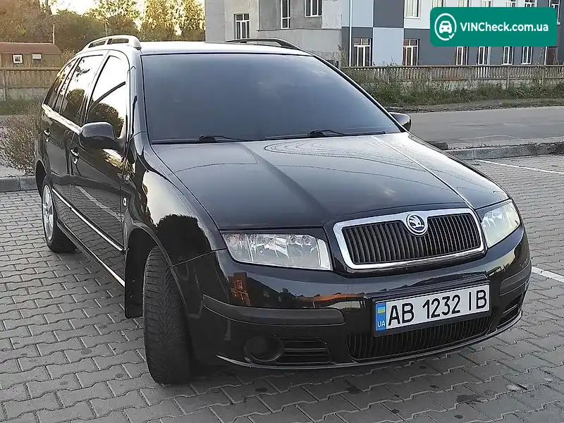 Skoda Fabia 2005, фото з оголошення 2 з 20, VIN TMBJC26YX64419088