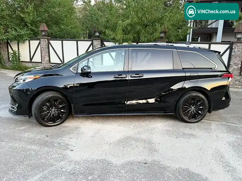 Toyota Sienna 2022, фото з оголошення 2 з 20, VIN 5TDGSKFC3NS058663