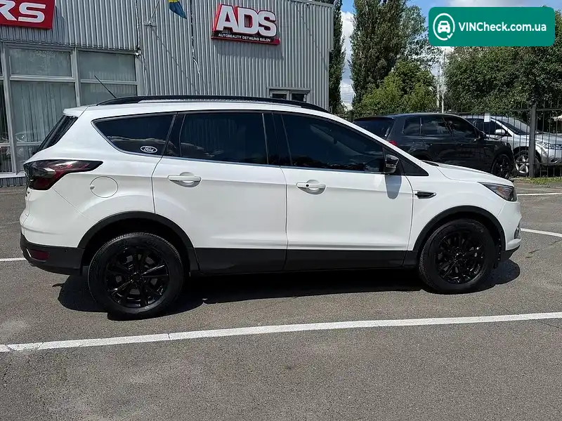 Ford Escape 2017, фото з оголошення 2 з 20, VIN 1FMCU9J95HUE79597