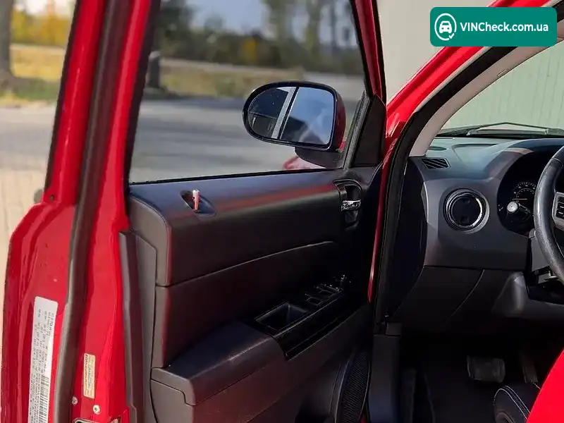 Jeep Compass 2016, фото з оголошення 2 з 12, VIN 1C4NJCBA9GD731913