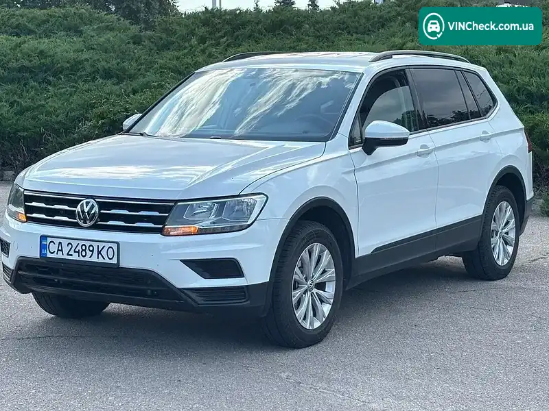 Volkswagen Tiguan 2020, фото з оголошення 2 з 20, VIN 3VV0B7AX5LM154821