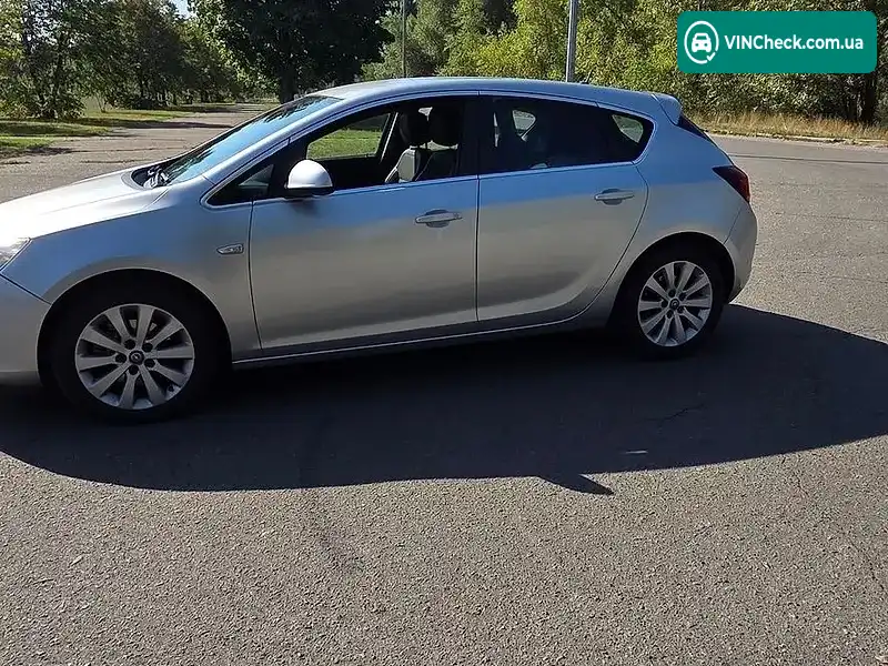 Opel Astra 2010, фото з оголошення 1 з 17, VIN W0LPE6EJXA8055593