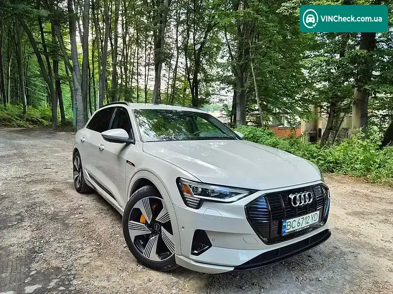 Audi e-tron 2022, фото з оголошення 1 з 14, VIN WA1LAAGE2NB032102