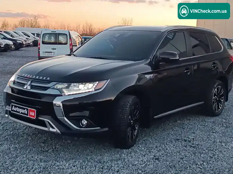 Mitsubishi Outlander 2018, фото з оголошення 1 з 20, VIN JA4J24A59JZ071138