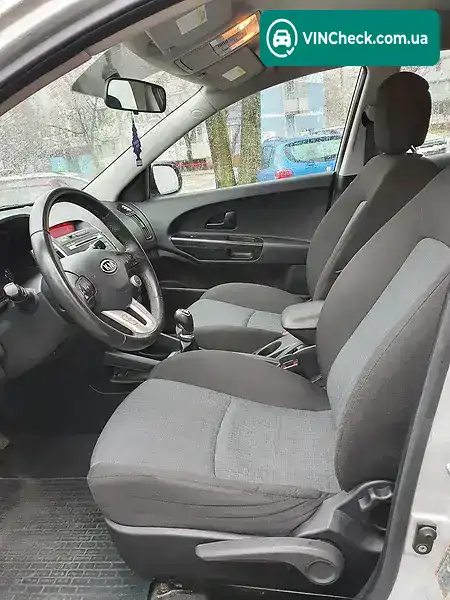 Kia Ceed 2010, фото з оголошення 1 з 20, VIN U5YHB816ABL185428
