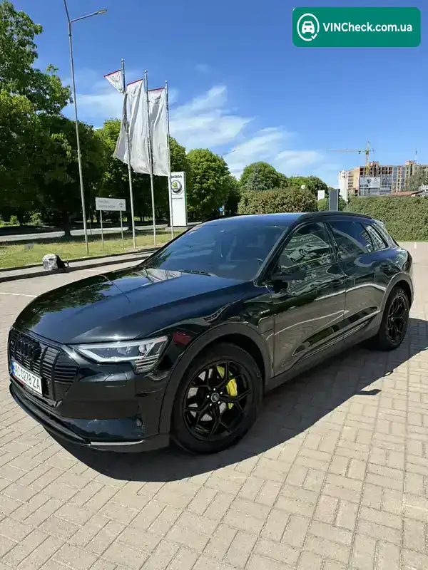 Audi e-tron 2020, фото з оголошення 1 з 21, VIN WAUZZZGE8LB021994