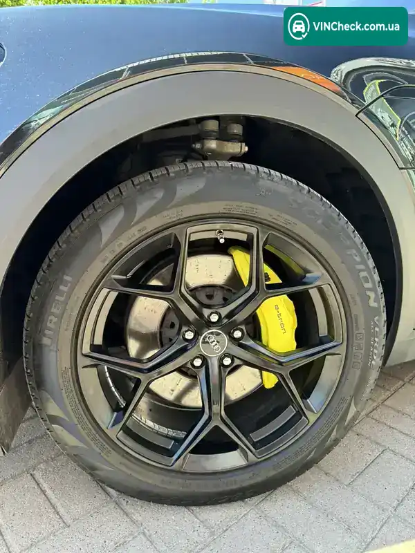Audi e-tron 2020, фото з оголошення 2 з 21, VIN WAUZZZGE8LB021994