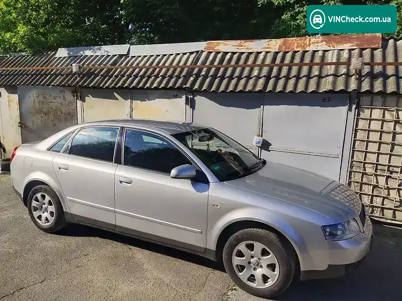 Audi A4 2001, фото з оголошення 2 з 12, VIN WAUZZZ8EZ1A016425