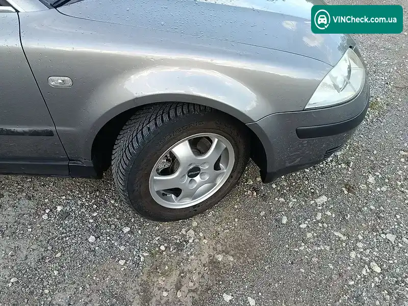 Volkswagen Passat 2001, фото з оголошення 2 з 7, VIN WVWZZZ3BZ2P117012