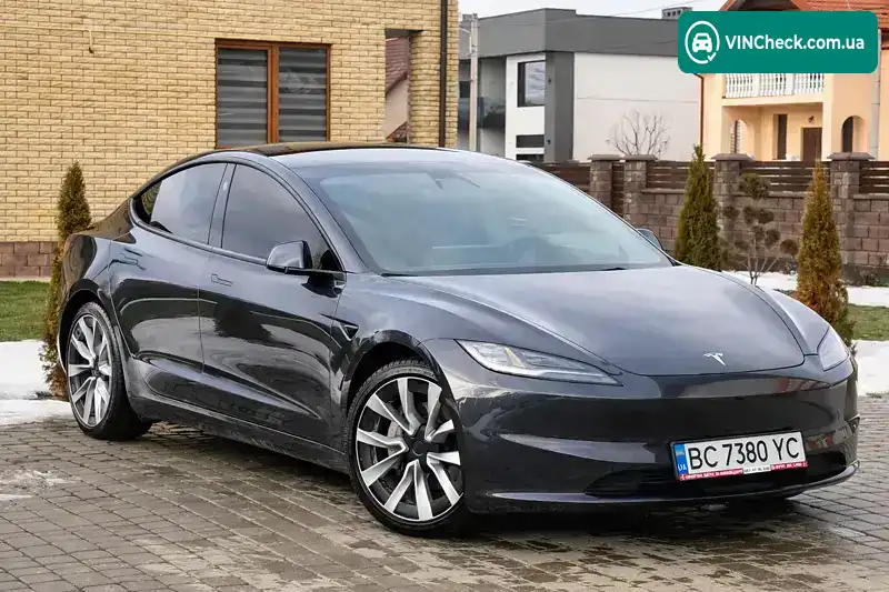 Tesla Model 3 2024, фото з оголошення 2 з 21, VIN 5YJ3E1EB0SF902974