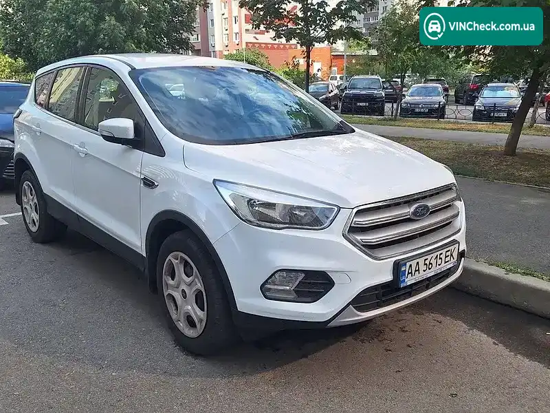 Ford Kuga 2019, фото з оголошення 2 з 9, VIN WF0AXXWPMAKD77738