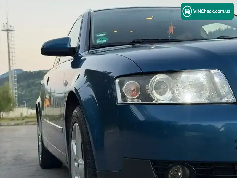 Audi A4 2002, фото з оголошення 2 з 18, VIN WAUZZZ8E53A228816