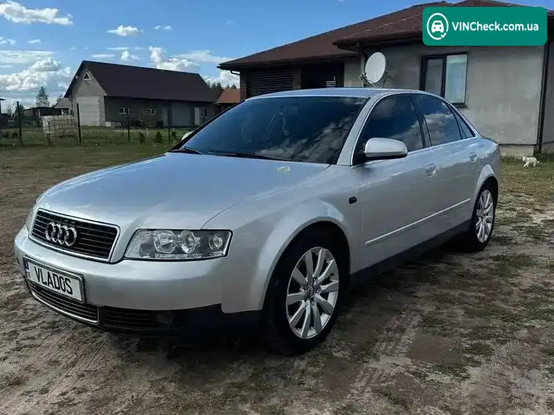 Audi A4 2003, фото з оголошення 2 з 17, VIN WAUZZZ8E53A346624
