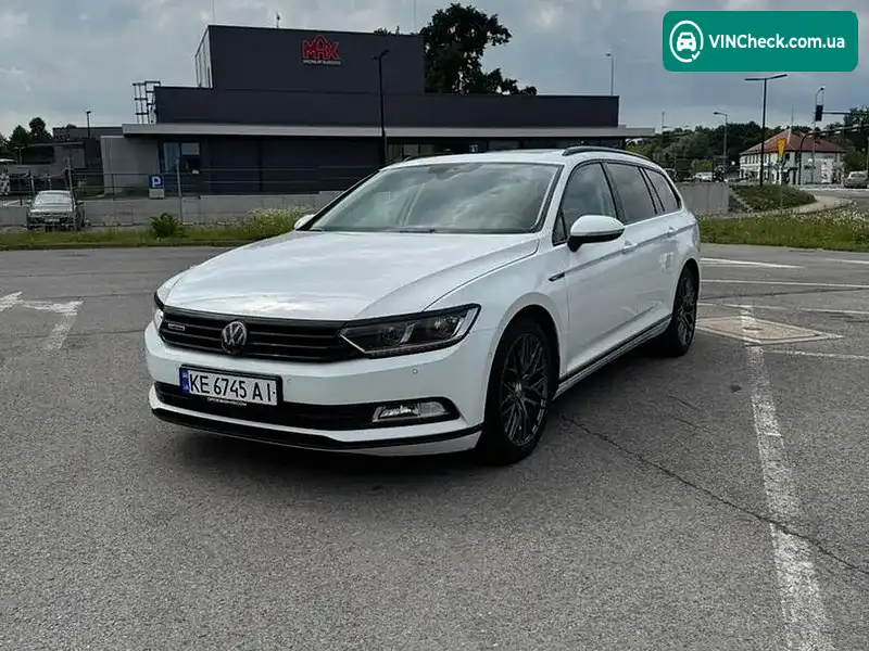 Volkswagen Passat 2018, фото з оголошення 1 з 20, VIN WVWZZZ3CZJE246223