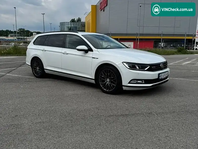 Volkswagen Passat 2018, фото з оголошення 2 з 20, VIN WVWZZZ3CZJE246223