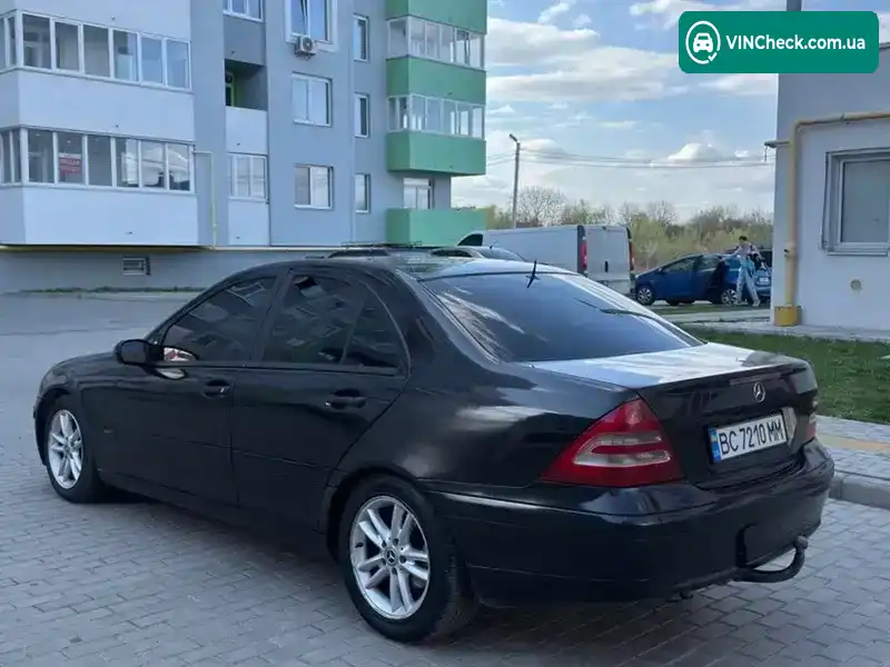 Mercedes-Benz C-Class 2002, фото з оголошення 2 з 9, VIN WDB2030461A469445