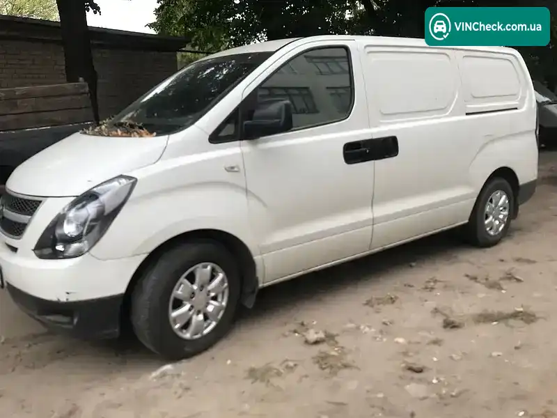 Hyundai H-1 2010, фото з оголошення 1 з 6, VIN KMFWBX7JAAU195654