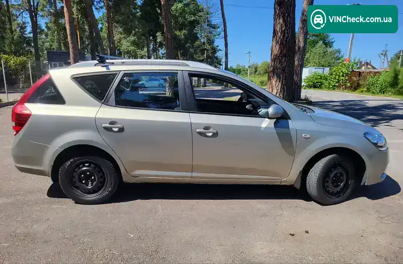 Kia Ceed 2011, фото з оголошення 2 з 20, VIN U5YHC816ACL222157