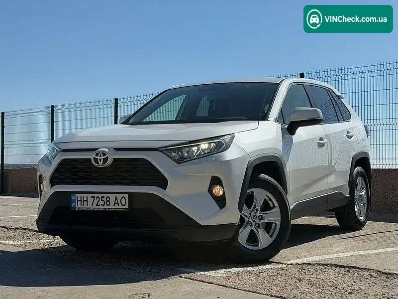 Toyota RAV4 2021, фото з оголошення 1 з 17, VIN JTMZ43FV50D089251
