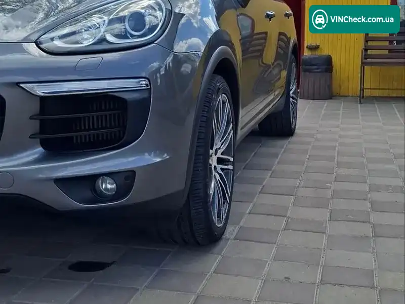 Porsche Cayenne 2017, фото з оголошення 2 з 20, VIN WP1ZZZ92ZHKA30954