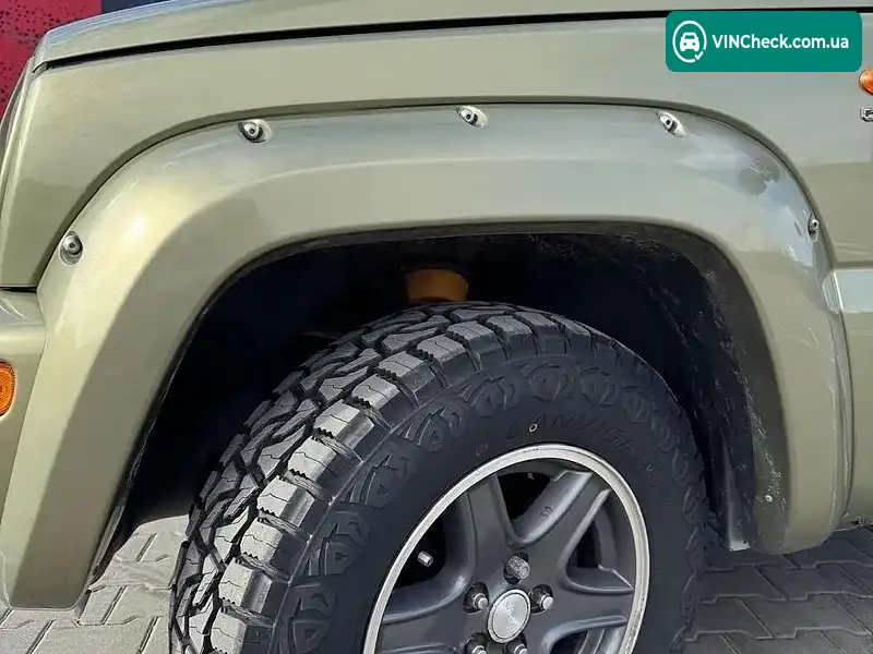 Jeep Cherokee 2003, фото з оголошення 2 з 16, VIN 1J8G6E8544W124505