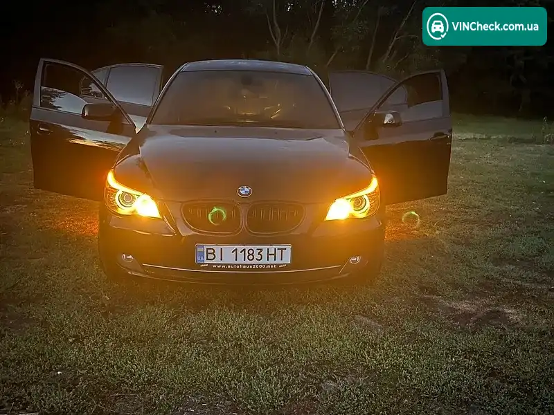 BMW 5 Series 2007, фото з оголошення 1 з 9, VIN WBANY71030CT68805