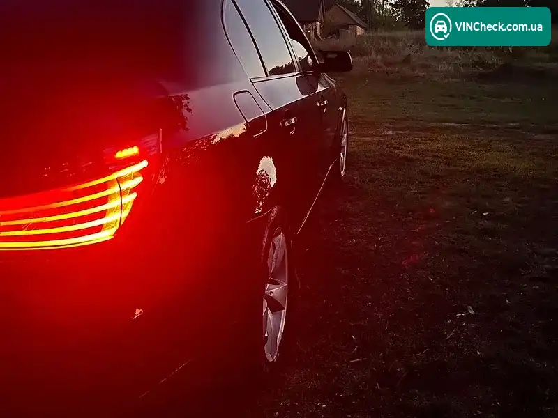 BMW 5 Series 2007, фото з оголошення 2 з 9, VIN WBANY71030CT68805