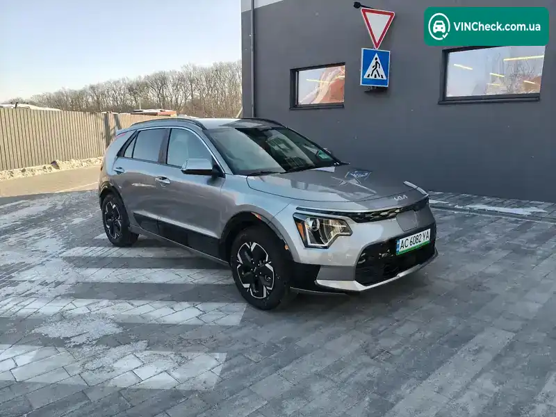 Kia Niro 2023, фото з оголошення 1 з 21, VIN KNDCR3L10P5053934
