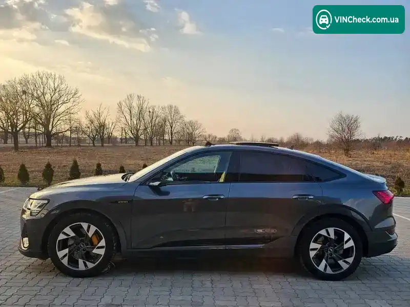 Audi e-tron 2021, фото з оголошення 1 з 20, VIN WAUZZZGE0MB042677