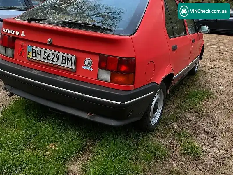 Renault 19 1990, фото з оголошення 2 з 5, VIN VF1B53B0502688299