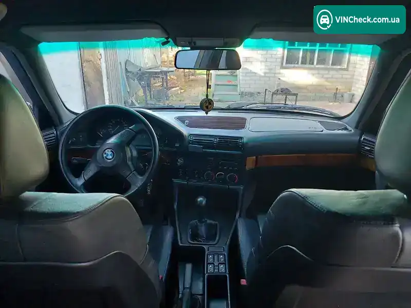 BMW 5 Series 1993, фото з оголошення 1 з 13, VIN WBAHE11040GE16102