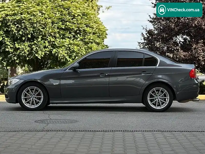 BMW 3 Series 2005, фото з оголошення 2 з 20, VIN WBAVD11090AV05122