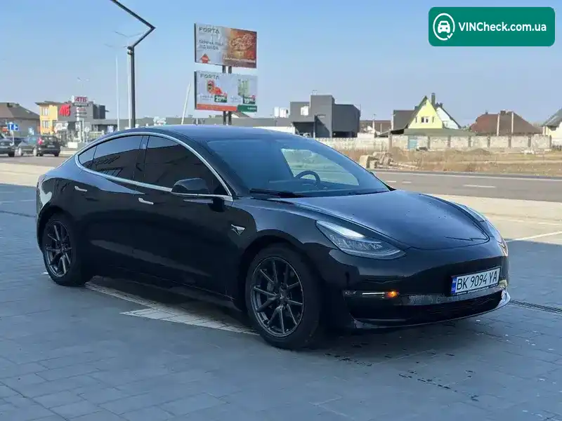 Tesla Model 3 2019, фото з оголошення 2 з 18, VIN 5YJ3E1EA0KF313401