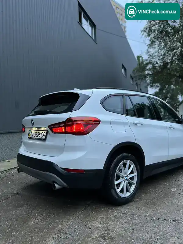 BMW X1 2015, фото з оголошення 2 з 19, VIN WBAHU310905E31429