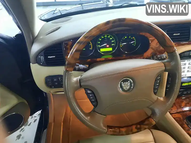 Jaguar XJ 2005, фото з оголошення 2 з 21, VIN SAJAA711967H02758