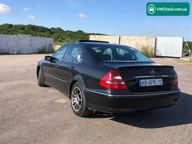 Mercedes-Benz E-Class 2004, фото з оголошення 2 з 13, VIN WDB2110261A264027