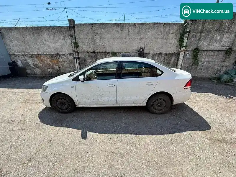 Volkswagen Polo 2016, фото з оголошення 2 з 21, VIN XW8ZZZ61ZHG003574