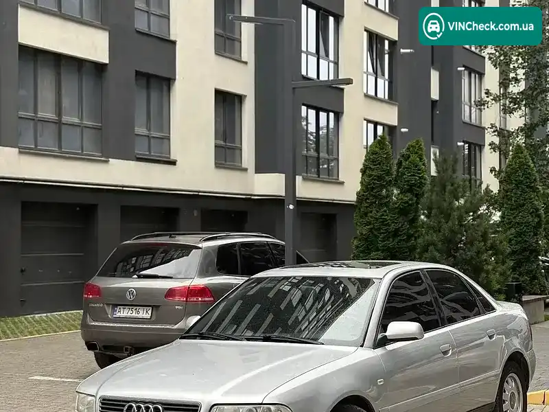 Audi A4 1999, фото з оголошення 2 з 16, VIN WAUZZZ8DZYA021951