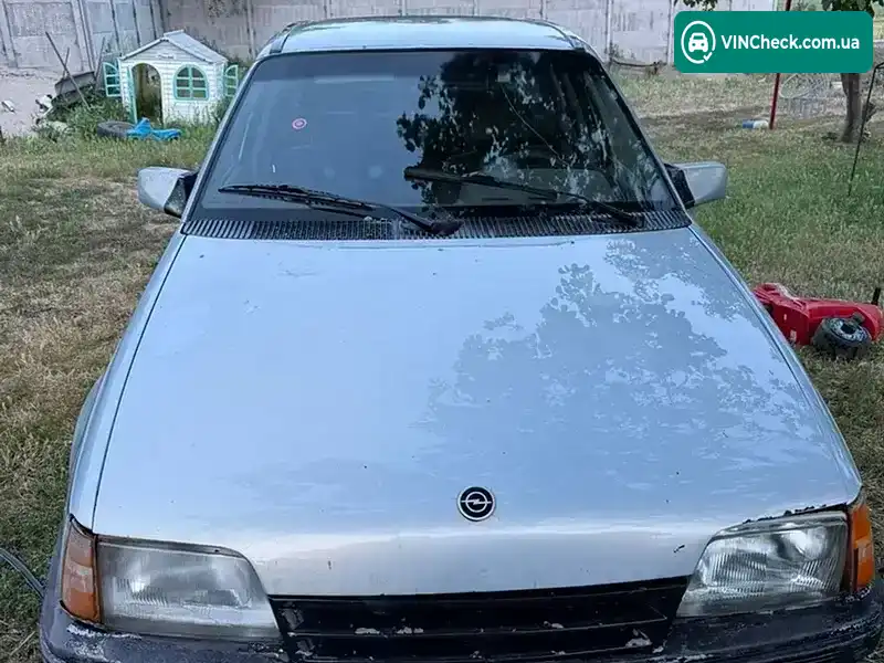 Opel Kadett 1988, фото з оголошення 1 з 2, VIN W0L000034J2636164