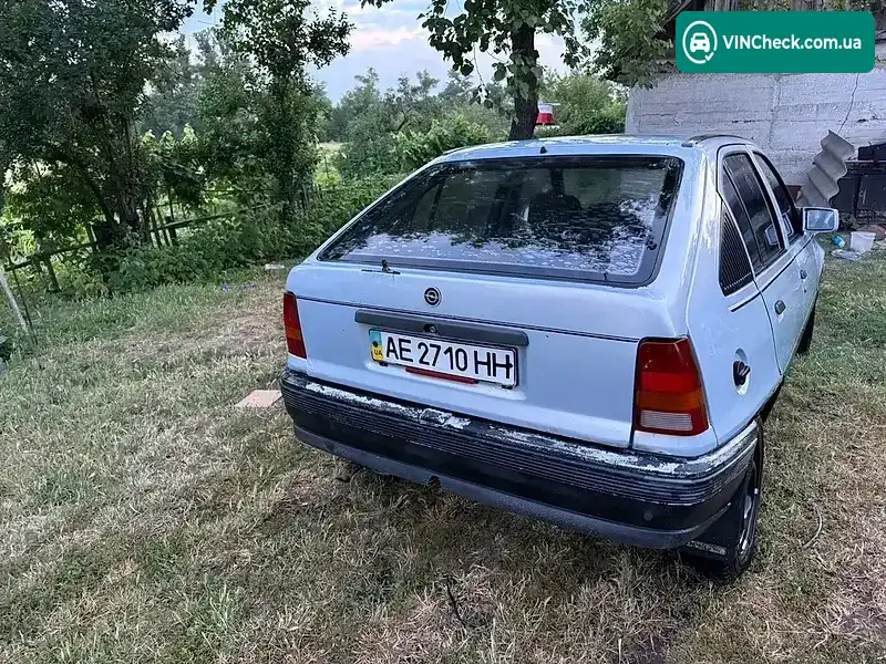 Opel Kadett 1988, фото з оголошення 2 з 2, VIN W0L000034J2636164