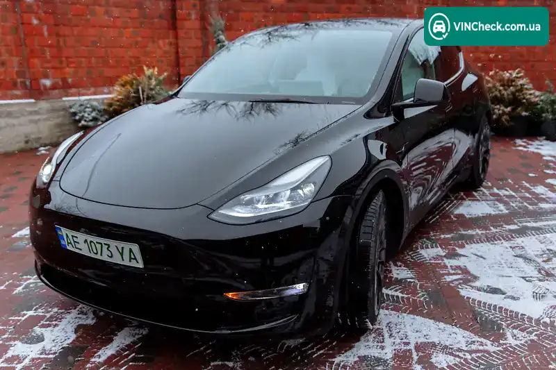 Tesla Model Y 2022, фото з оголошення 2 з 20, VIN 7SAYGDEF8NF487818