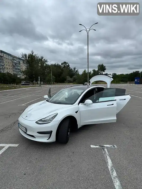 Tesla Model 3 2019, фото з оголошення 1 з 19, VIN 5YJ3E1EBXLF619581
