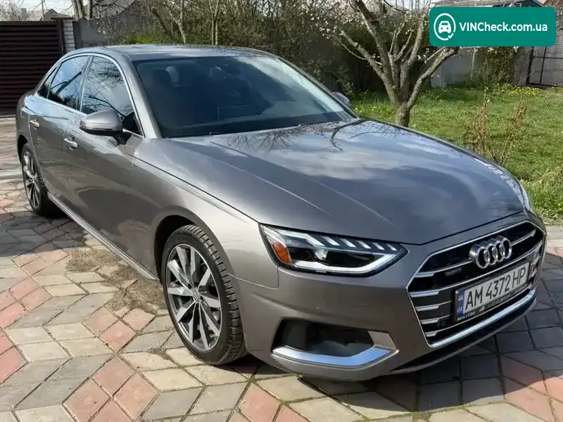 Audi A4 2022, фото з оголошення 2 з 18, VIN WAUBBAF46NN009831