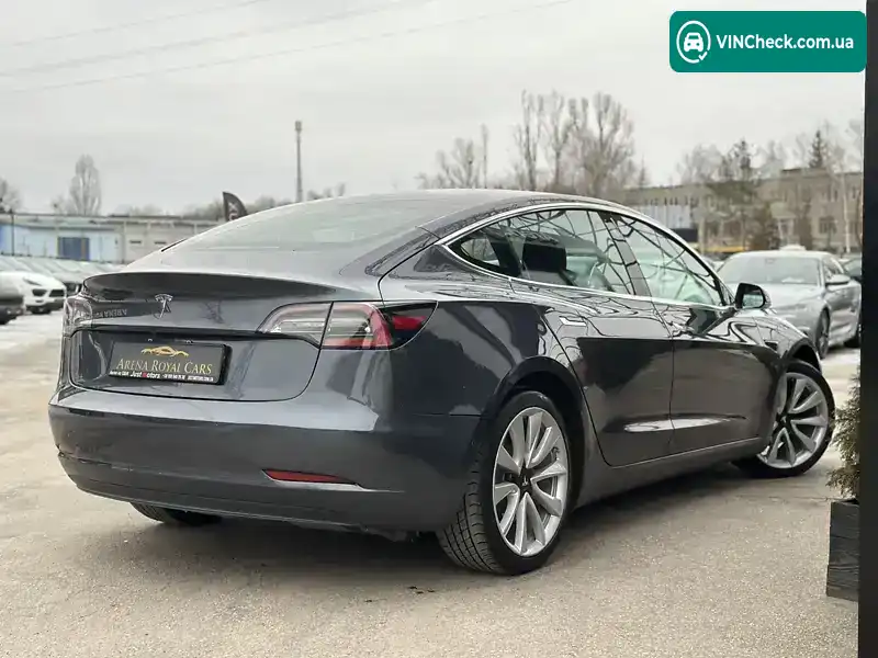Tesla Model 3 2018, фото з оголошення 2 з 21, VIN 5YJ3E1EA7JF110150