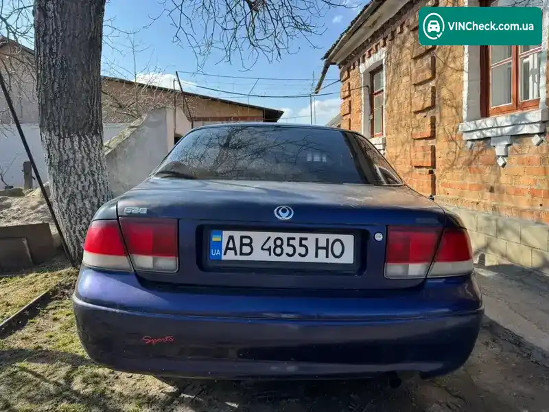 Mazda 626 1997, фото з оголошення 2 з 10, VIN JMZGE12B201468435