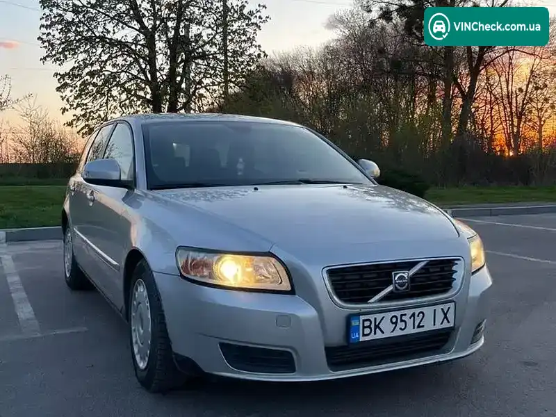 Volvo V50 2009, фото з оголошення 1 з 20, VIN YV1MW76F2A2533159
