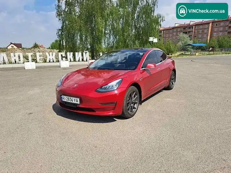 Tesla Model 3 2018, фото з оголошення 1 з 12, VIN 5YJ3E1EB5JF129871