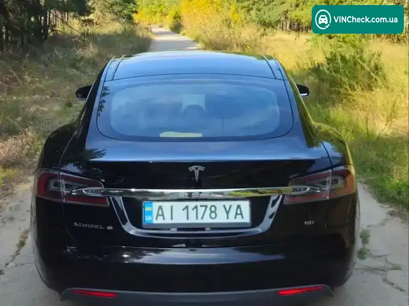 Tesla Model S 2014, фото з оголошення 2 з 12, VIN 5YJSA1S13EFP50552
